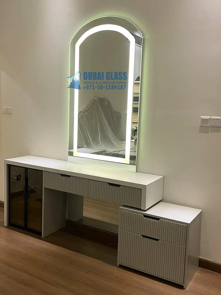 Customized wall mirror Dubai – Dubai Glass Works