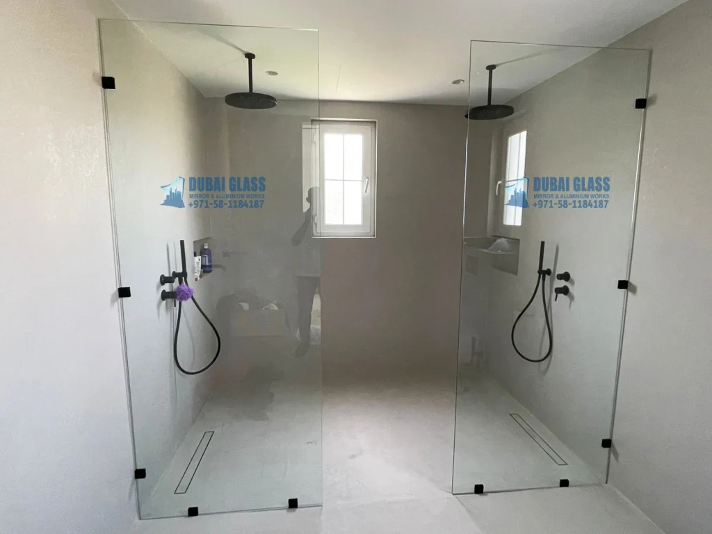 Frameless full-height fixed glass shower screen Dubai – Dubai Glass Works