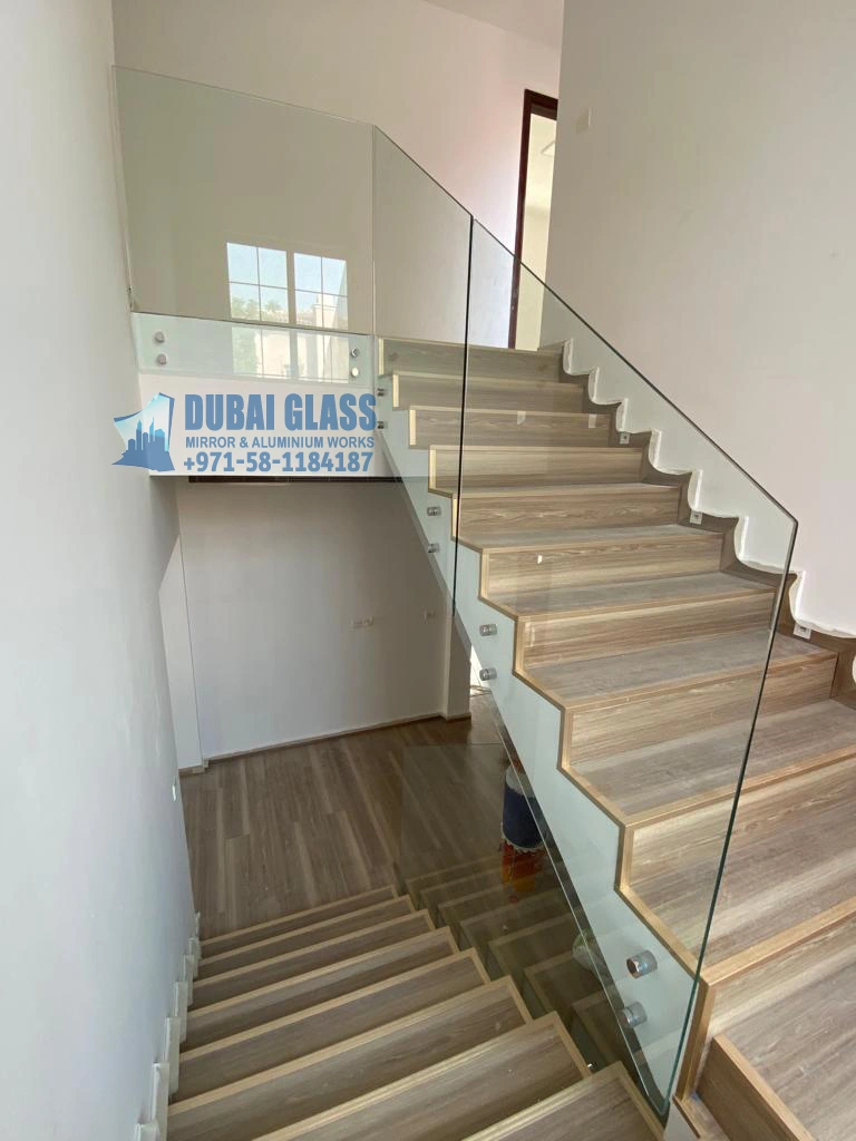 Frameless staircase glass in Dubai – Dubai Glass Works