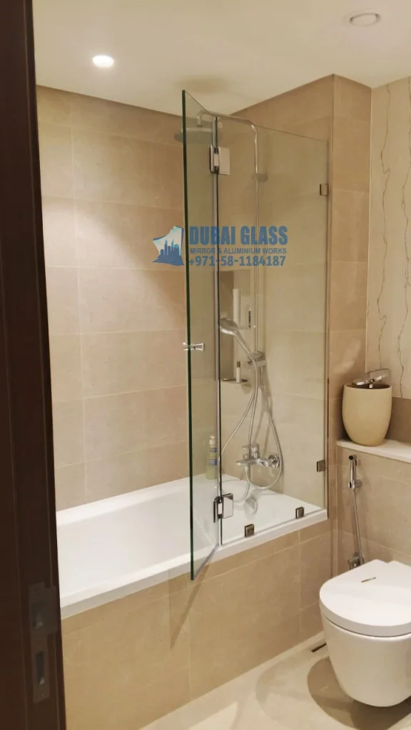 frameless movable bathtub glass divider