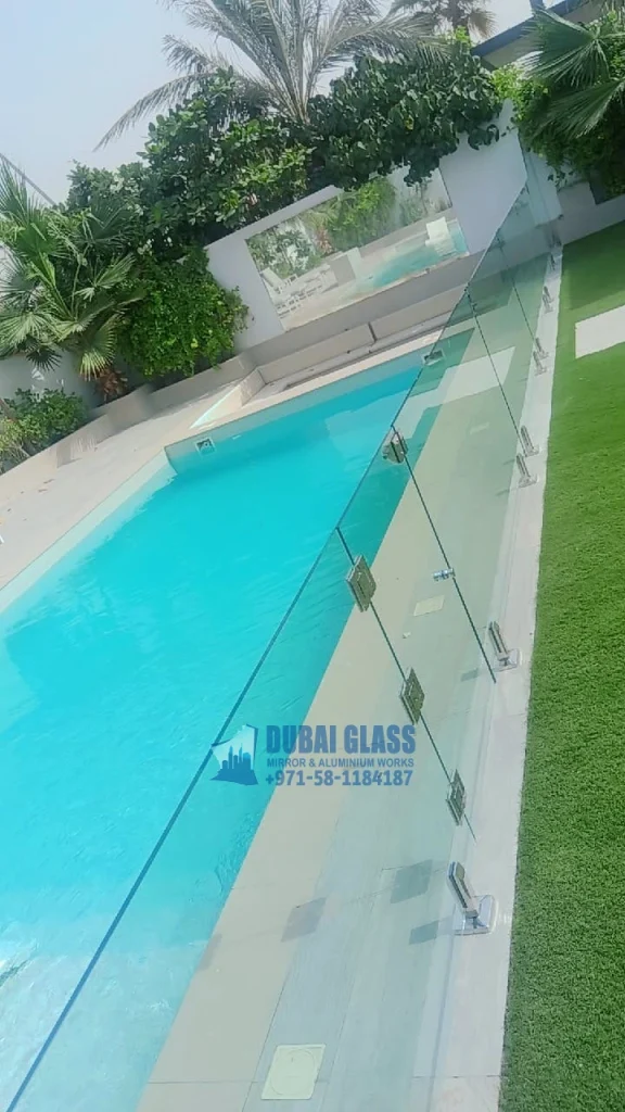 self-closing glass pool fence dubai
